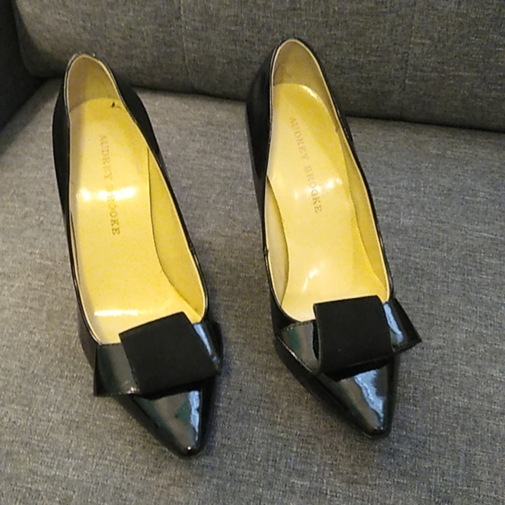 Audrey Brooks black patent leather stiletto 4-in heel